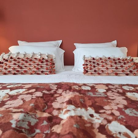 Sous La Houlette, Suites, Piscine Interieure Et Sauna Villers-la-Ville 외부 사진